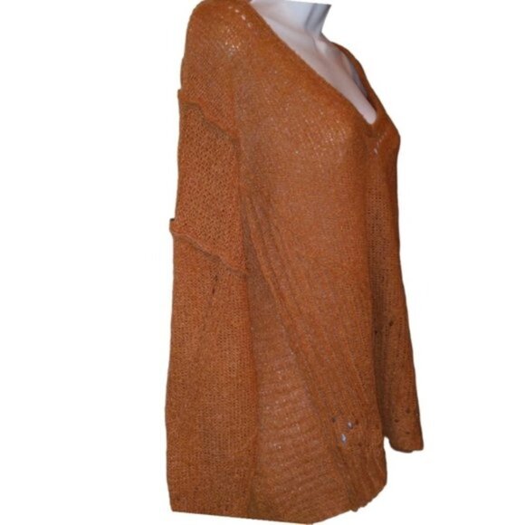 🏖️Sheer Open Knit  Oversized Soft Wool Blend V Neck Size L NWT - Picture 4 of 8